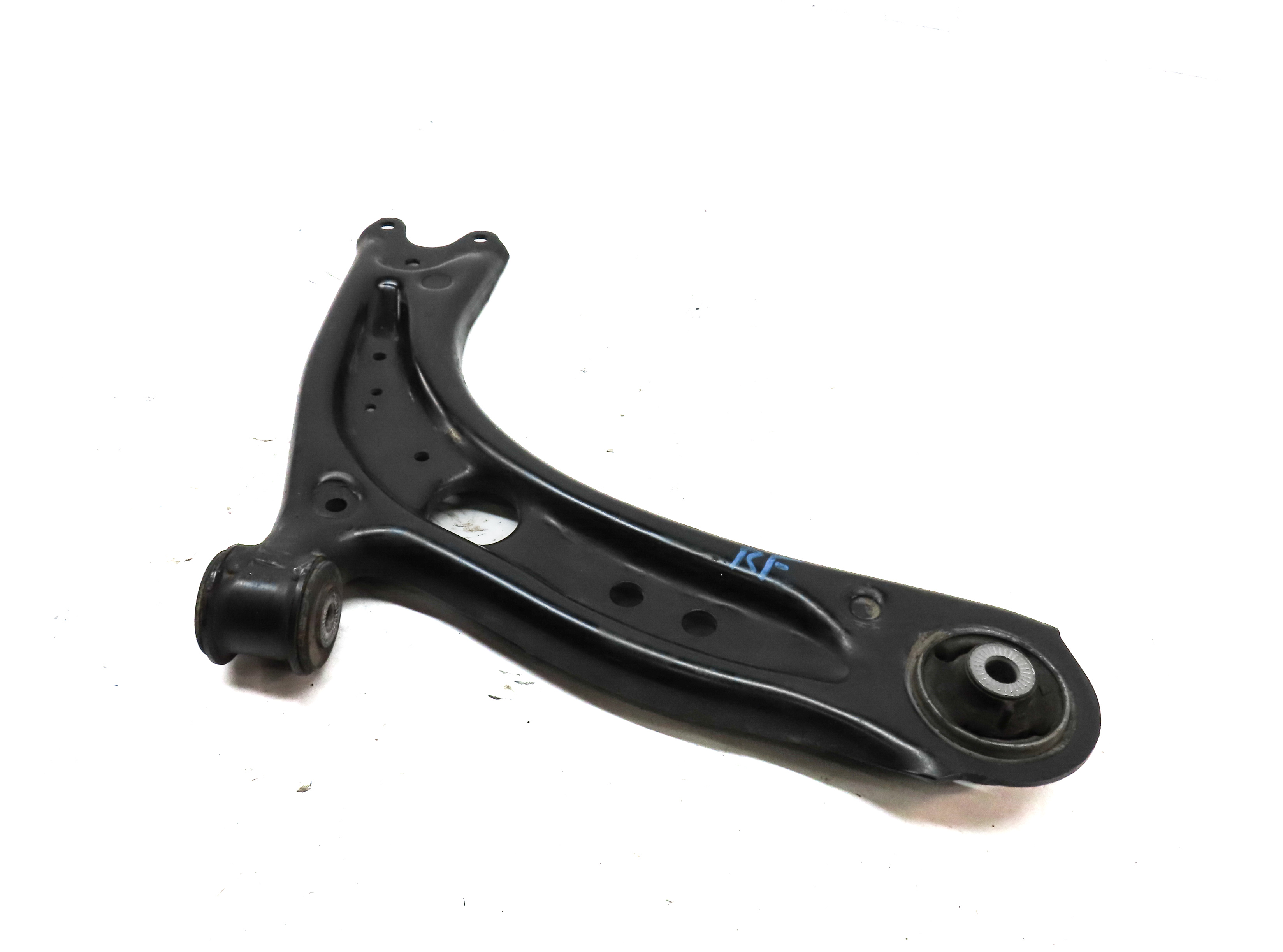 2015-2017 AUDI A3 S3 (8V) VW GOLF RIGHT FRONT PASSENGER LOWER CONTROL ARM — exact item pictured